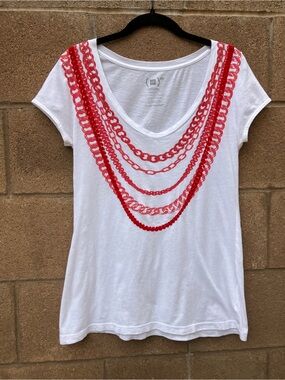 Vintage GAP Stella McCartney For GAP (RED) White V-Neck Tee with Red Chain Print